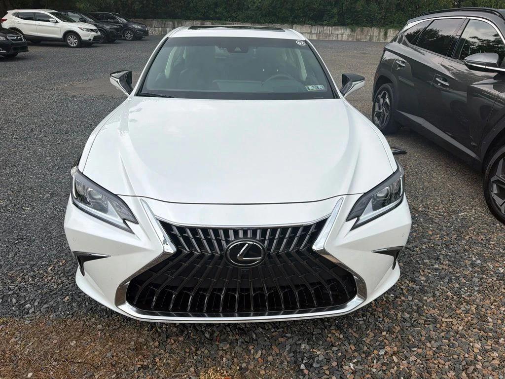 lexus es hybrid 2025 58AEA1C11SU073942 image lexus es hybrid 2025 58AEA1C11SU073942 image